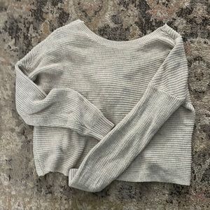 ☕️HOLLISTER KNIT TWIST BACK SWEATER☕️